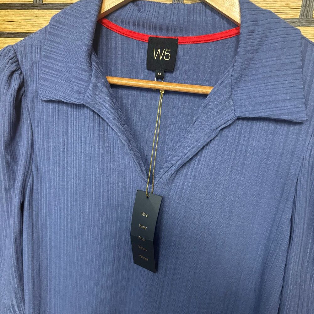 W5 Blue Ribbed Collar Top Size Medium - Picture 3 of 5